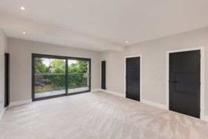 Photo 17- click for photo gallery